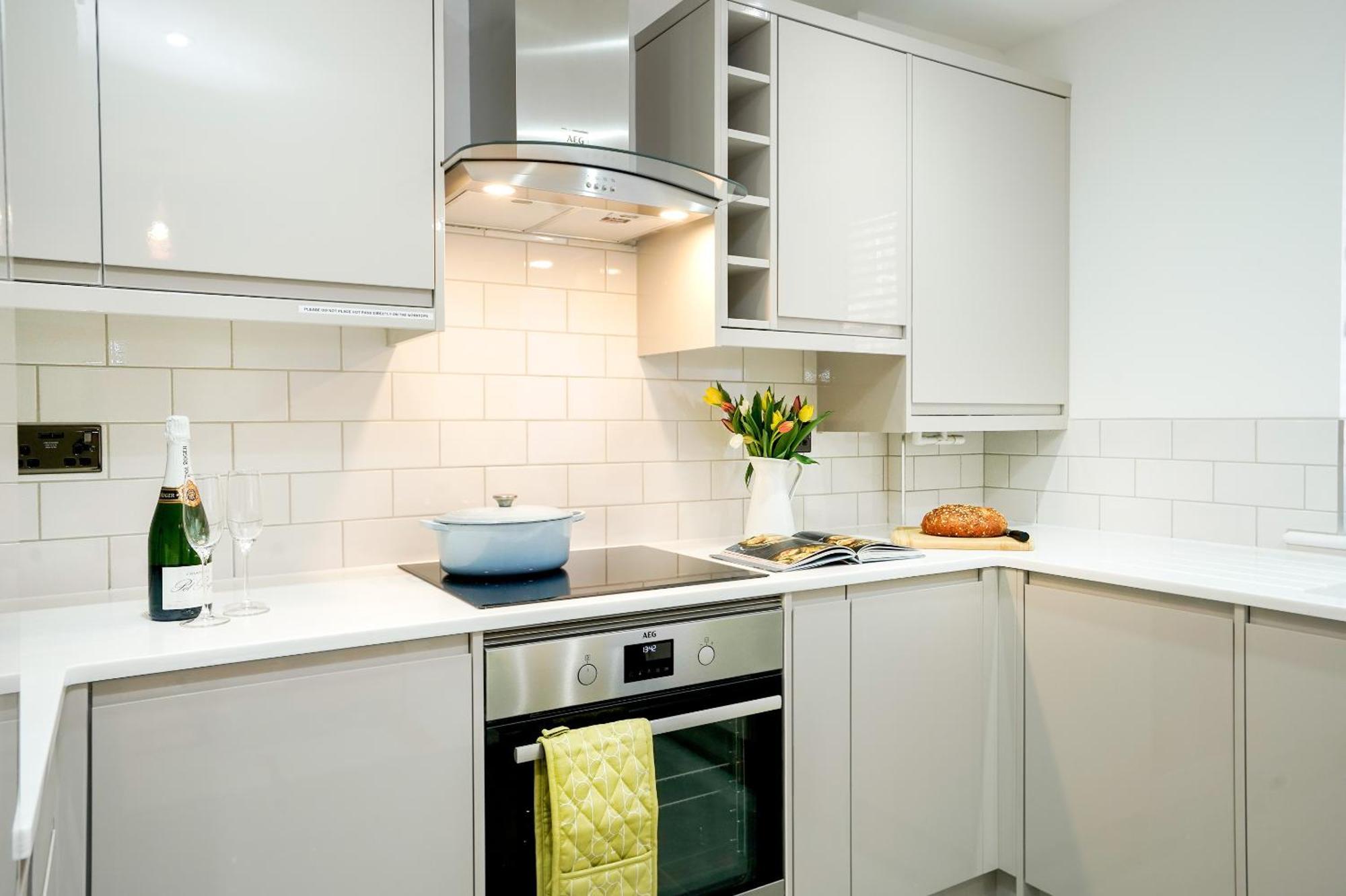 Lucas Apartment Съдбъри Екстериор снимка